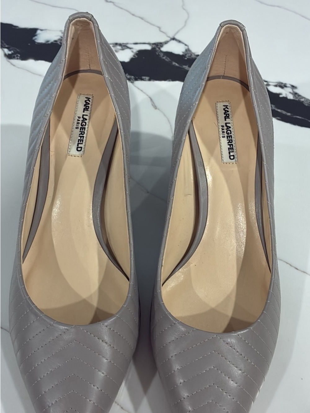 Karl Lagerfeld Gray Quilted Pointed-Toe Leather Pumps